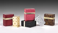 Tampurse range reflects glamour and is more than a purse worthy accessory.